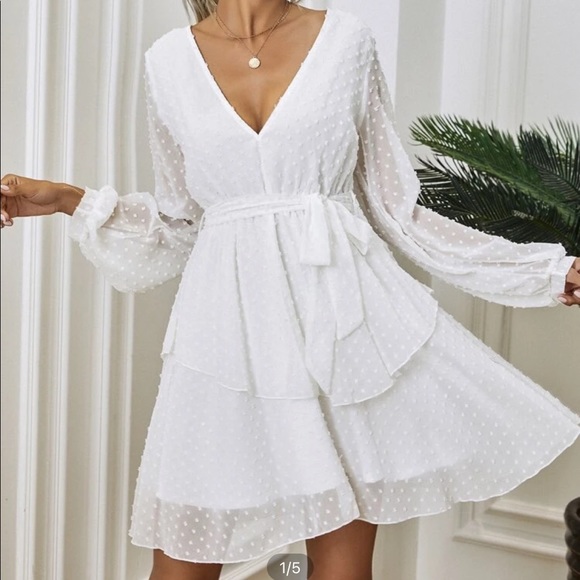 Dresses & Skirts - NEW Swiss dot sleeve layered ham belted white S